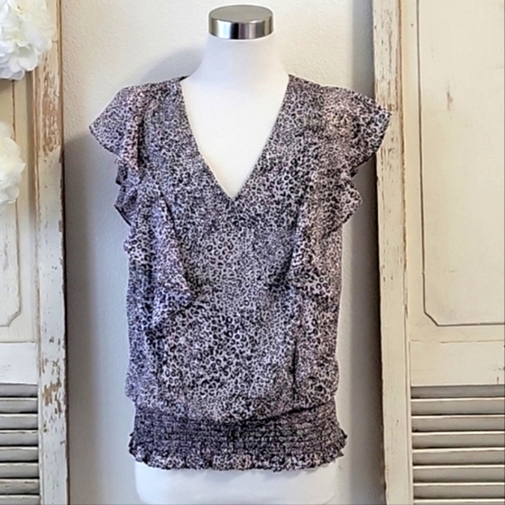 Cece cheetah print flutter sleeves  top  women's size small